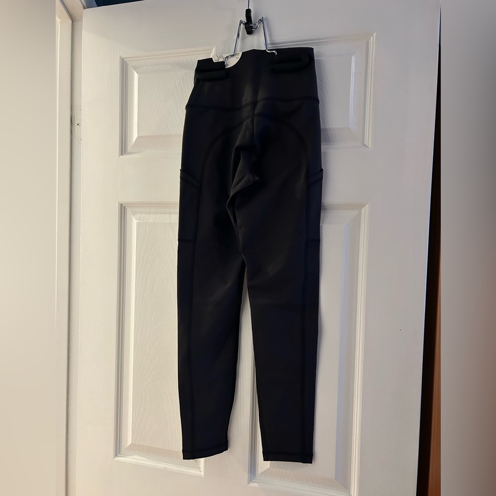 NWT Offline by Aerie hugger pocket legging